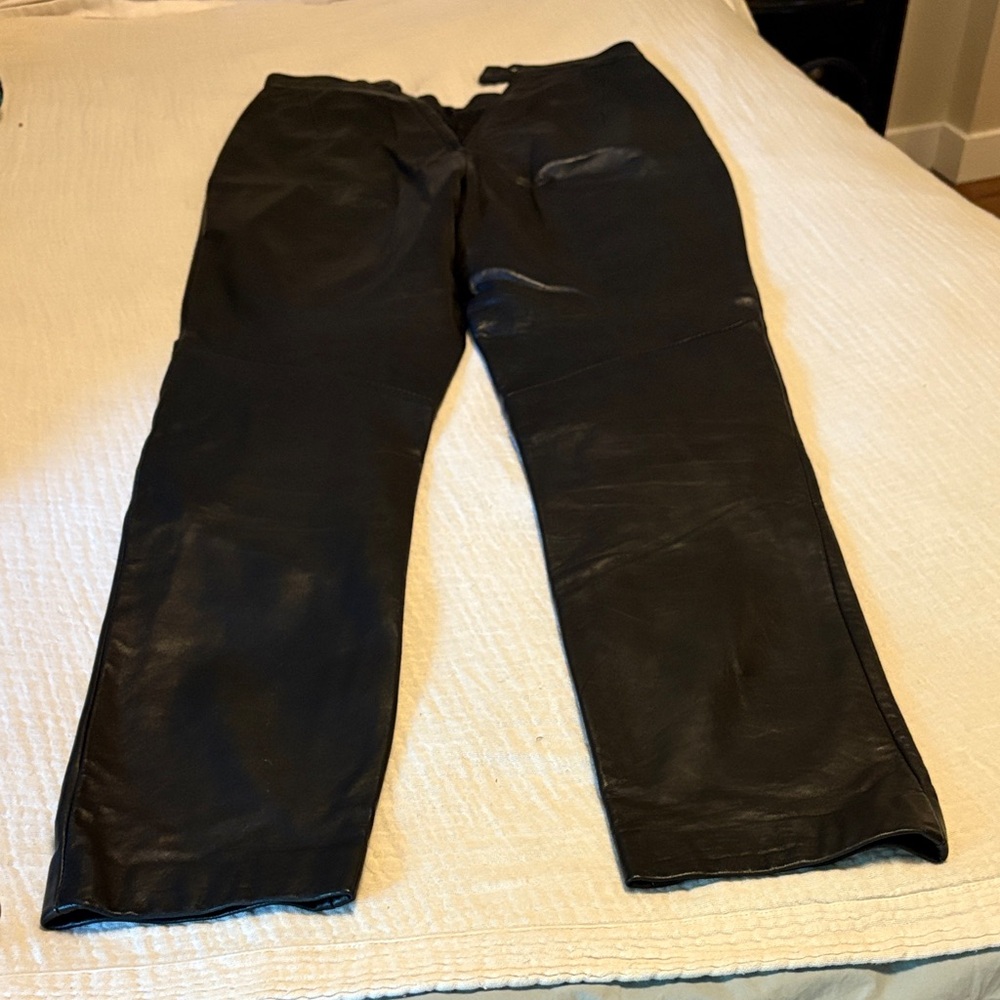 Danier Men's Sleek Black Leather Trousers